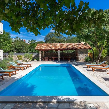 2 Bedroom Beautiful Apartment In Pinezici Esterno foto