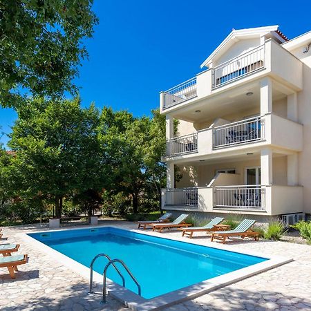 2 Bedroom Beautiful Apartment In Pinezici Esterno foto