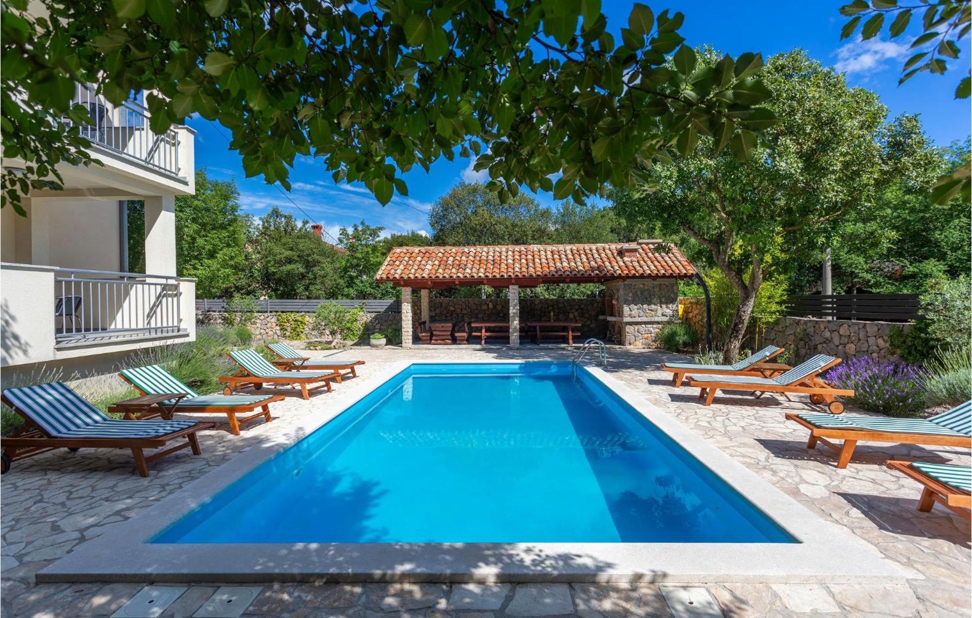 2 Bedroom Beautiful Apartment In Pinezici Esterno foto