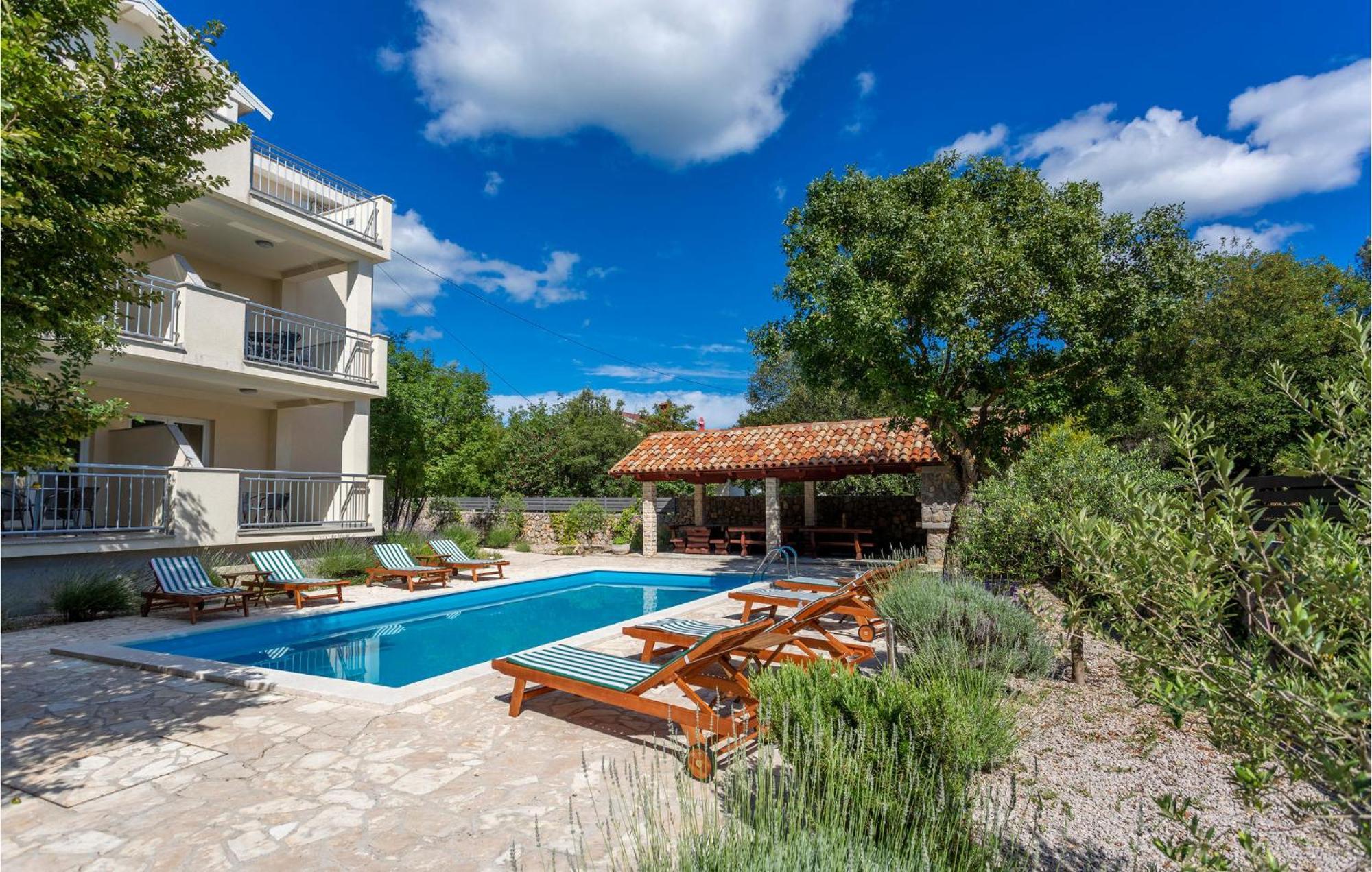 2 Bedroom Beautiful Apartment In Pinezici Esterno foto