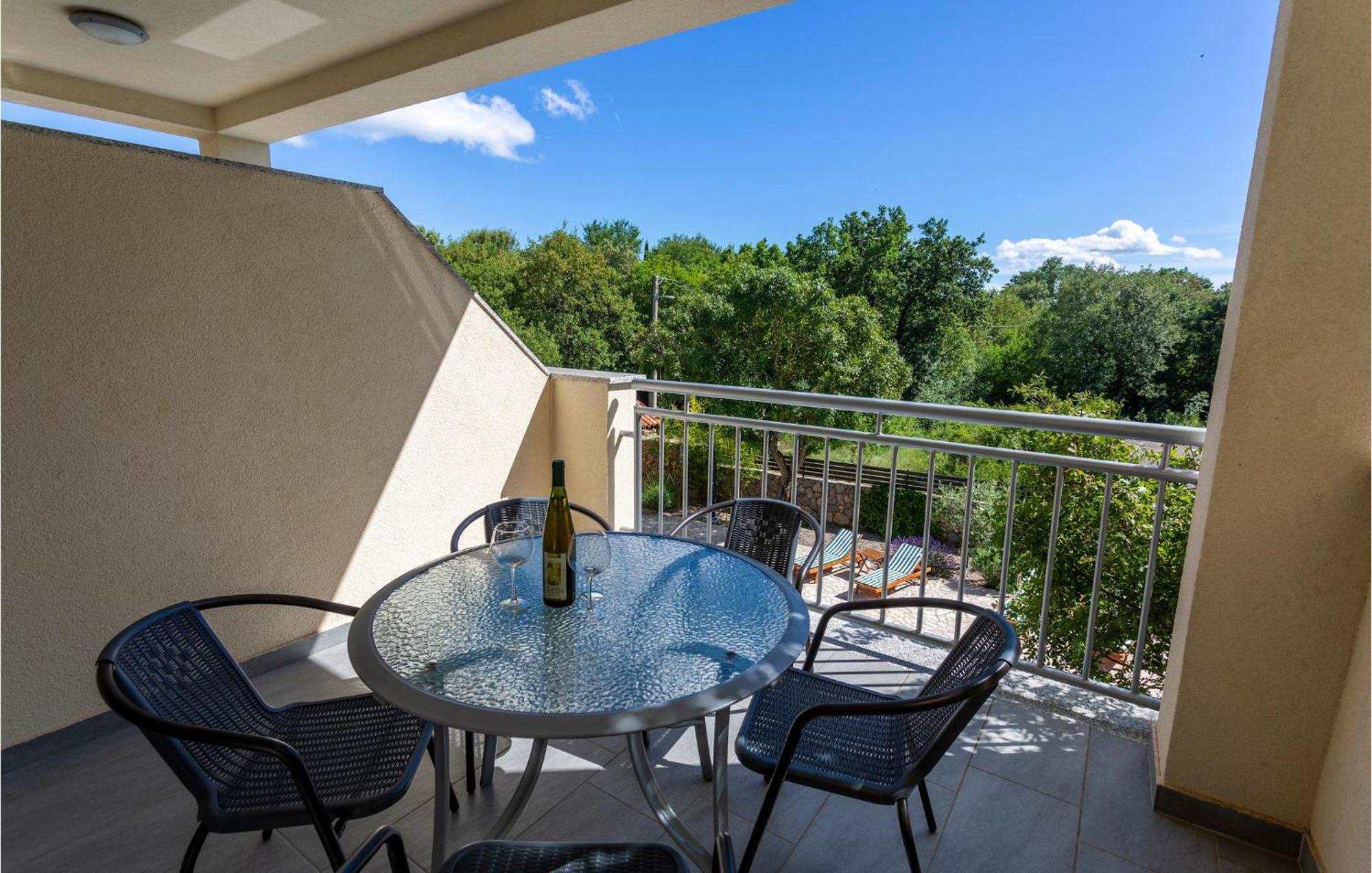 2 Bedroom Beautiful Apartment In Pinezici Esterno foto