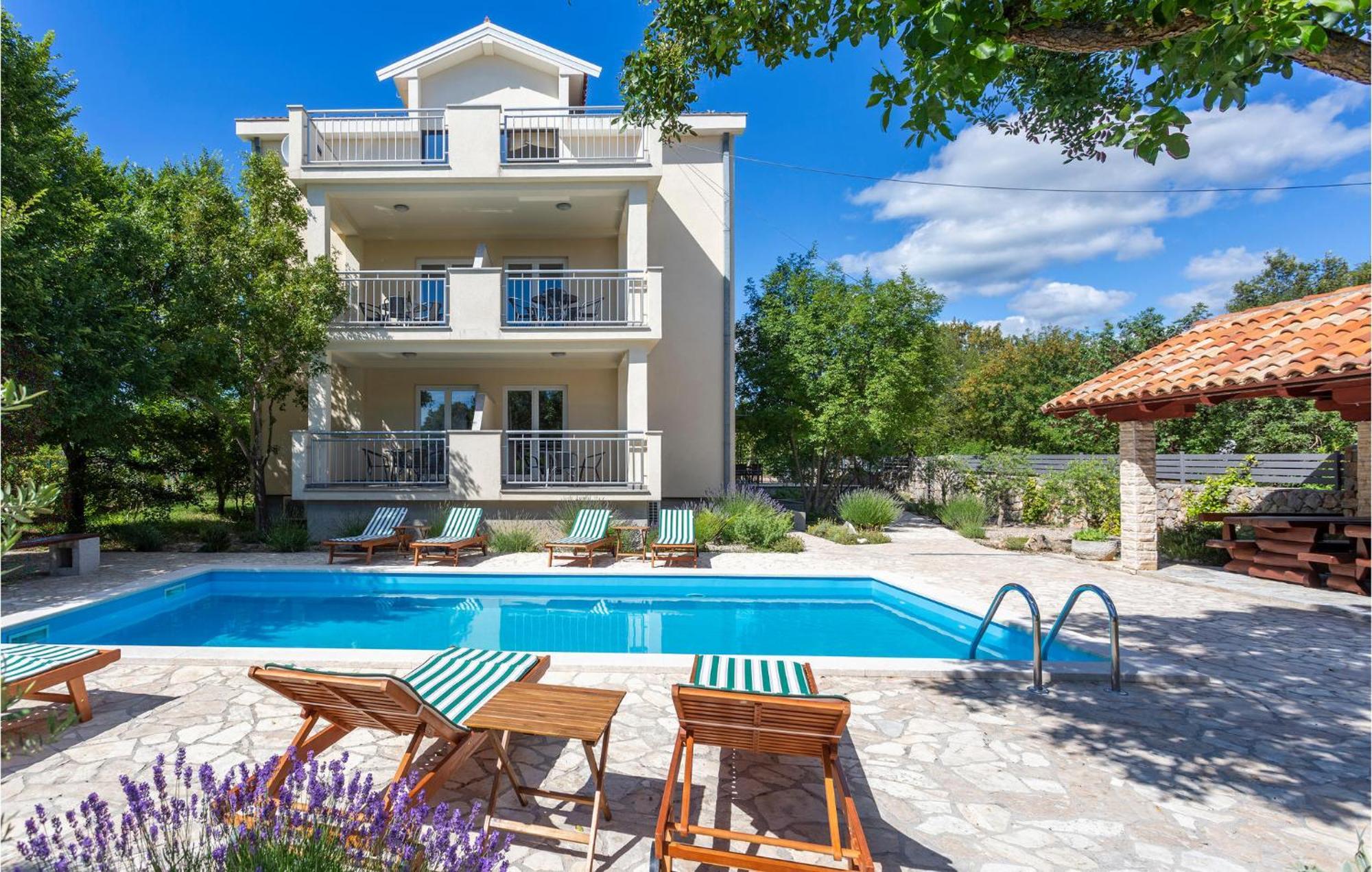 2 Bedroom Beautiful Apartment In Pinezici Esterno foto