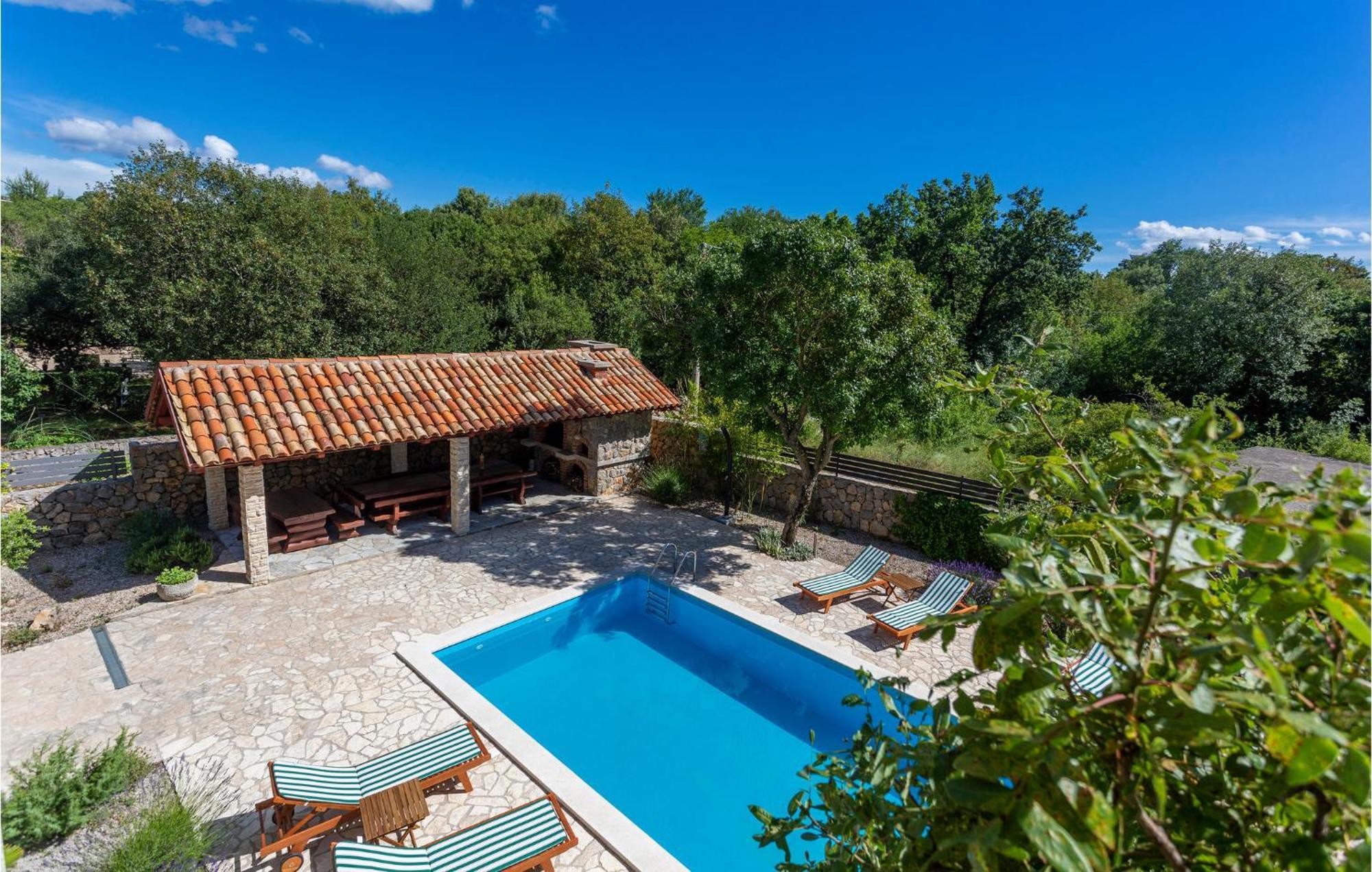 2 Bedroom Beautiful Apartment In Pinezici Esterno foto