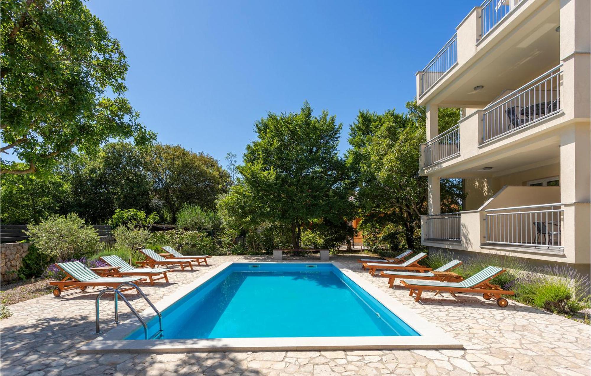 2 Bedroom Beautiful Apartment In Pinezici Esterno foto
